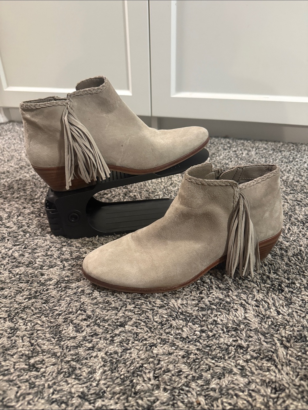 Sam Edelman Paige Fringe Suede Ankle Boots Taupe Women’s 7M